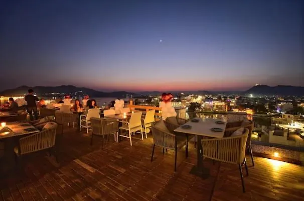 kontakty Otc By 4 Lal Ghat - My Downtown Hotels