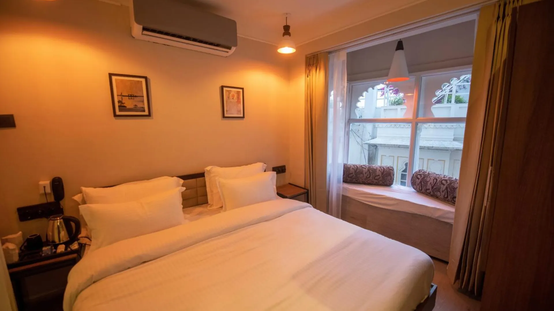 Otc By 4 Lal Ghat - My Downtown Hotels Udajpur