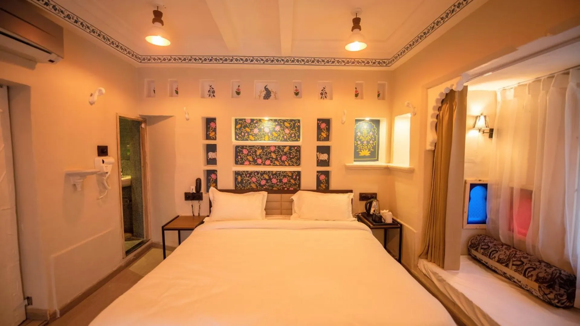 Otc By 4 Lal Ghat - My Downtown Hotels Udajpur Indie