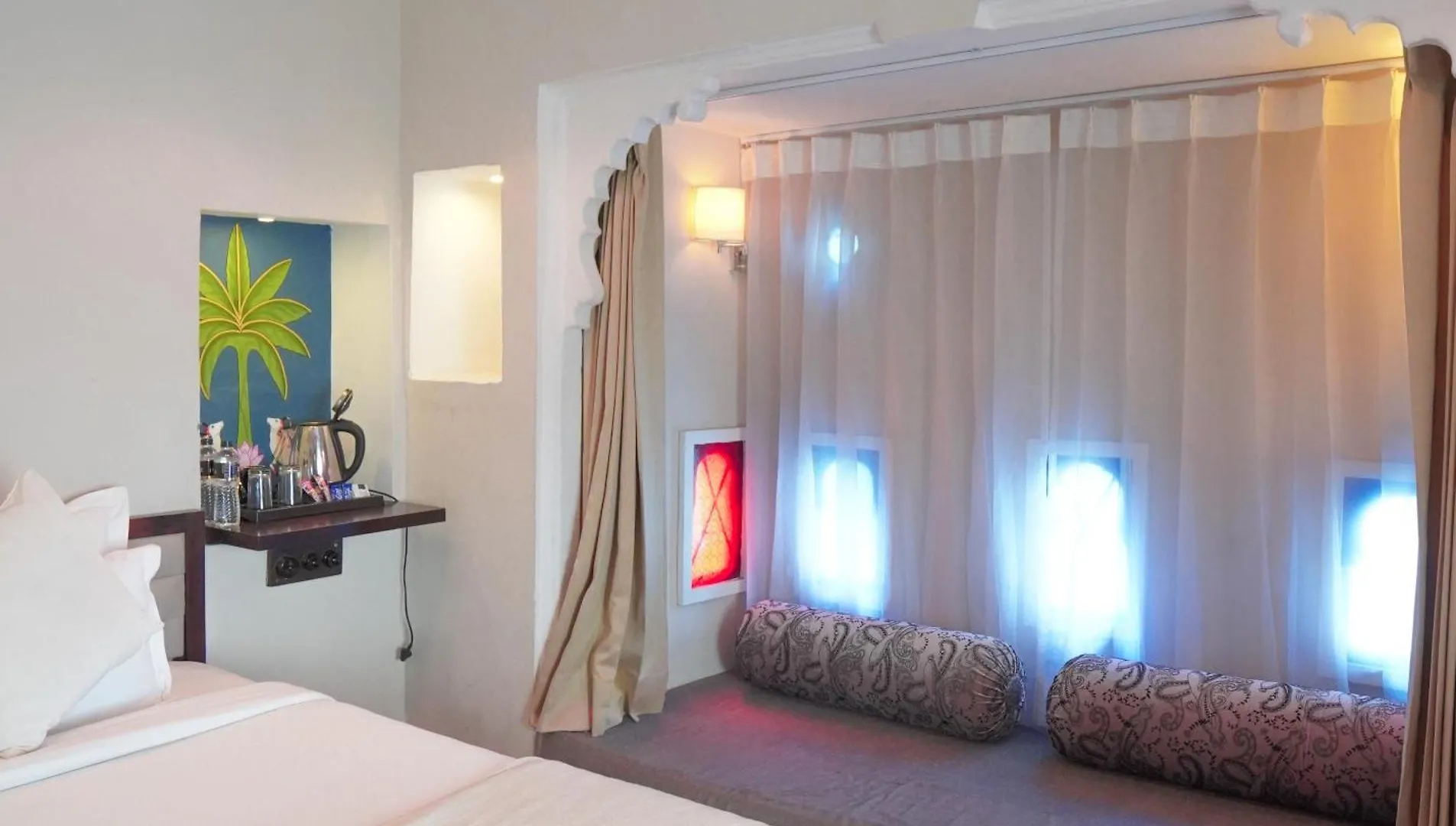 Otc By 4 Lal Ghat - My Downtown Hotels Udajpur 3*,